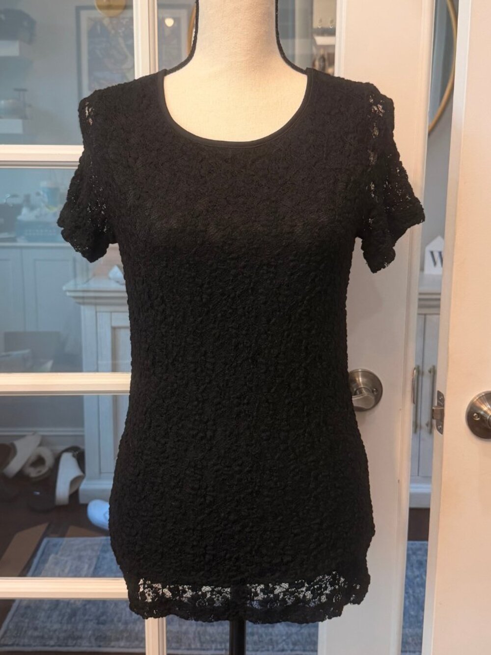 Premise Studio Women's Black Shirt Top Crochet Lace Pattern M Fitted Stretch